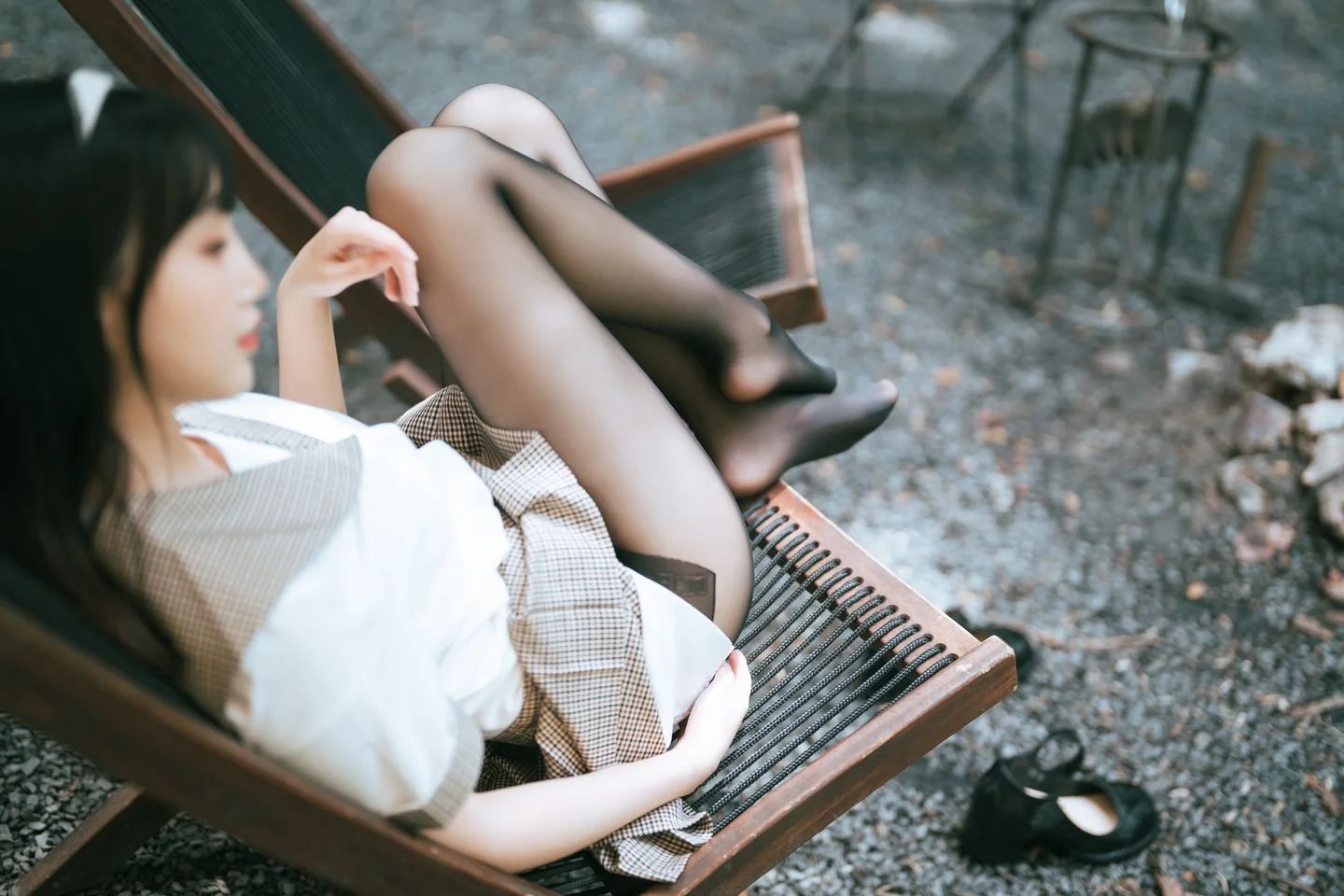 面饼仙儿 - JK黑丝露营 [40P-499MB] tg@simisebaisi 【丝足阁】009.webp